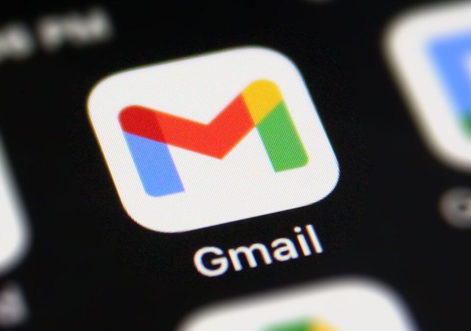 2020 Gmail icon on iOS 14