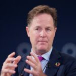 يقدم Nick Clegg السابق Meta Exec Nick Clegg انتقادات دقيقة لوادي السيليكون "المطابق Cloylight"