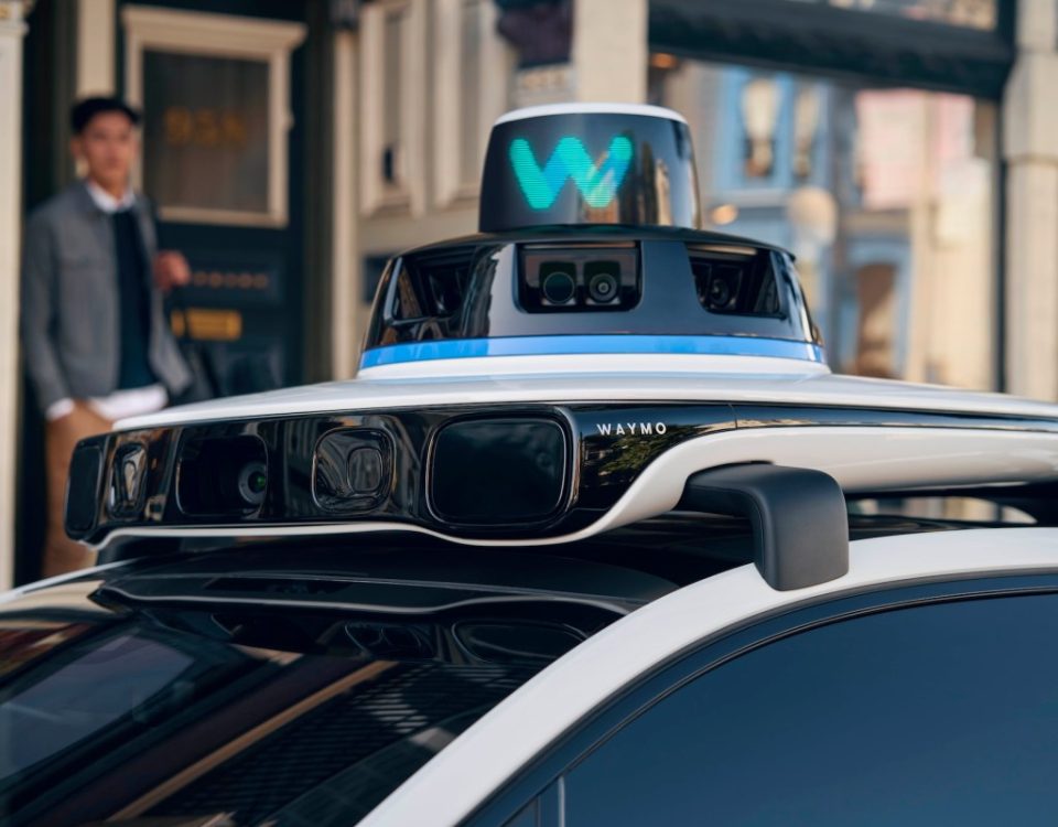 Waymo تدخل في مجال السفر للشركات