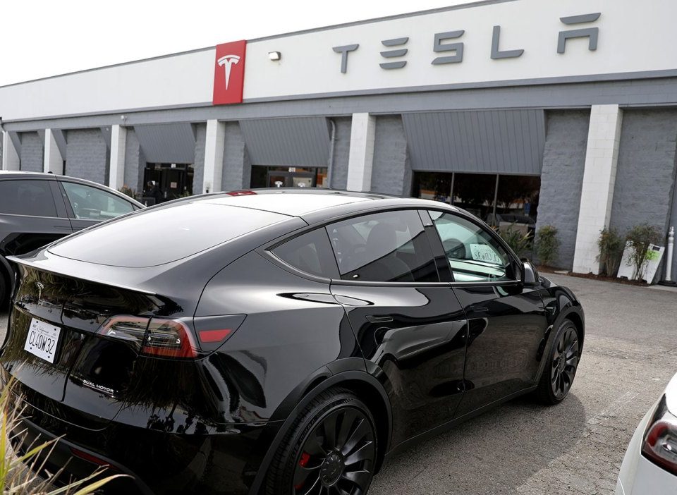 BURBANK, CA - FEBRUARY 16: Tesla Dealership along 811 S San Fernando Blvd, Thursday, Feb. 16, 2023 in Burbank, CA. Tesla, Inc. is recalling 362,758 vehicles in the U.S. because its Full Self-Driving Beta software may cause a crash, according a notice from the National Highway Transportation Safety Administration. (Gary Coronado / Los Angeles Times via Getty Images)