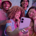 كاميرا مرحلة مركز Apple الجديدة تبقيك دائمًا في الإطار
