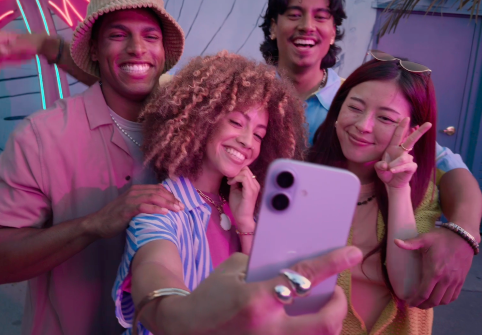 كاميرا مرحلة مركز Apple الجديدة تبقيك دائمًا في الإطار