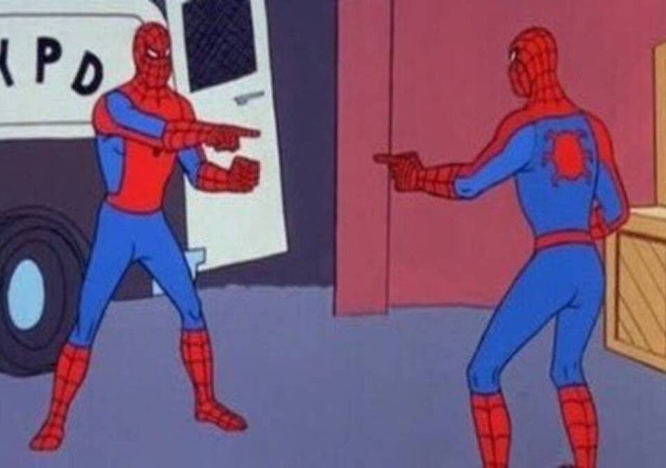 مارك زوكربيرج يقاضي مارك زوكربيرج