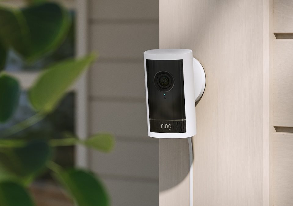 تتعاون شركة Amazon's Ring مع Flock، وهي شبكة من كاميرات الذكاء الاصطناعي التي تستخدمها إدارة الهجرة والجمارك الفيدرالية والشرطة