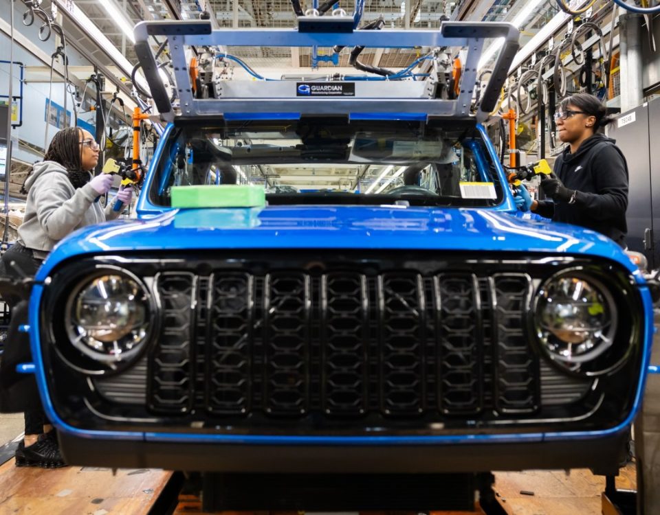 تحتل المركبات الكهربائية مقعدًا خلفيًا في خطة الاستثمار الأمريكية لشركة Stellantis البالغة 13 مليار دولار