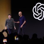 شفافية تعاملات مايكروسوفت مع OpenAI: مطالب متزايدة وانعكاسات على مستقبل الذكاء الاصطناعي