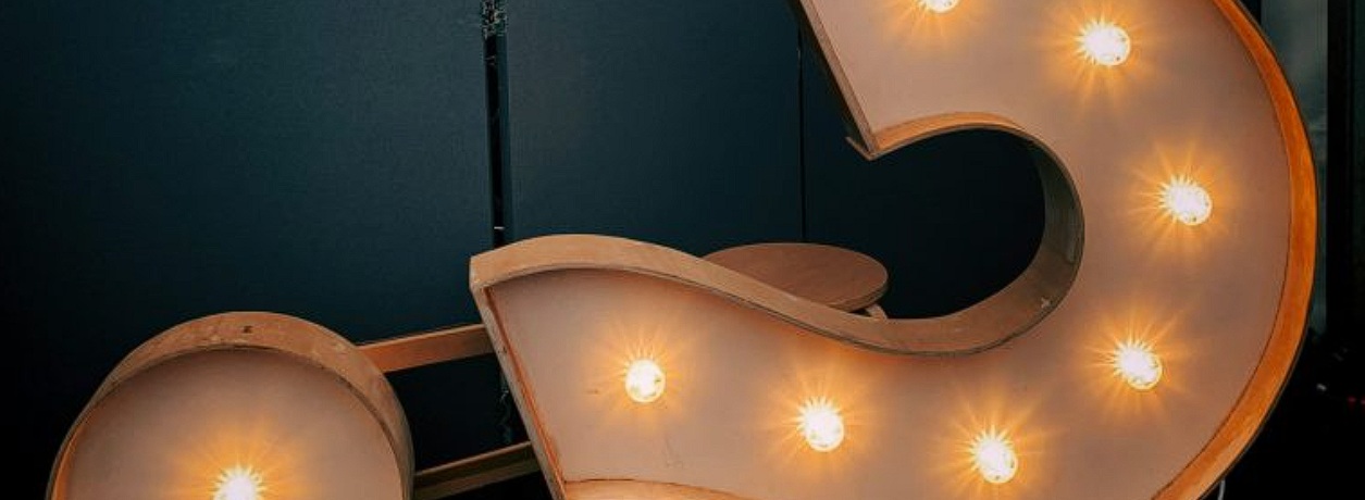 فجوة القيمة: الاستثمارات المتصاعدة في الذكاء الاصطناعي تتعثر أمام عقبات التطبيق ونقص المهارات