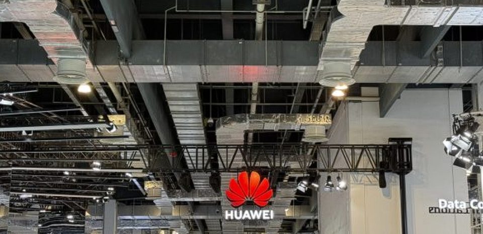 كيفية بناء أنظمة الذكاء الاصطناعي الوكيلة المستقلة من قبل هواوي