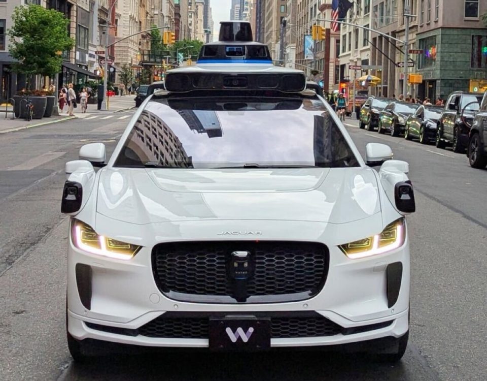 يمكن لـ Waymo الاستمرار في اختبار Robotaxis في مدينة نيويورك حتى نهاية عام 2025