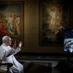 البابا ليون: لا تدعوا الذكاء الاصطناعي يقوم بواجباتكم