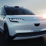 التاكسي الروبوتي الصيني ينافس بقوة: تحدي جديد يواجه “وايمو” في سباق المركبات ذاتية القيادة