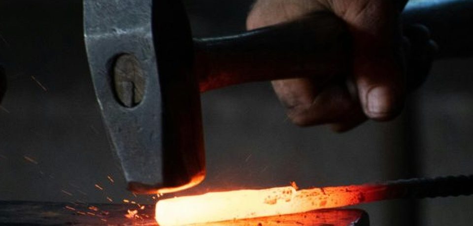 تحالف الذكاء الاصطناعي بين Microsoft وNVIDIA وAnthropic: رؤية جديدة لبنية السحابة