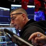 تراجع أسواق الأسهم الأمريكية والآسيوية بسبب استمرار مخاوف الذكاء الاصطناعي