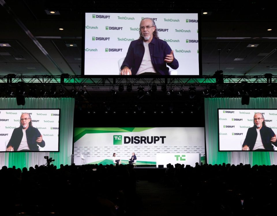 تطلق شركة Alphabet بشكل متزايد مشاريع "Moonshot" كشركات مستقلة - وإليك السبب