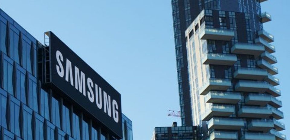 تعافي سامسونج من الركود: كيف قلب الطلب على الذكاء الاصطناعي أربعة أرباح هابطة