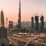 دبي تتصدر السباق العالمي للذكاء الاصطناعي الحكومي بالسرعة والكفاءة