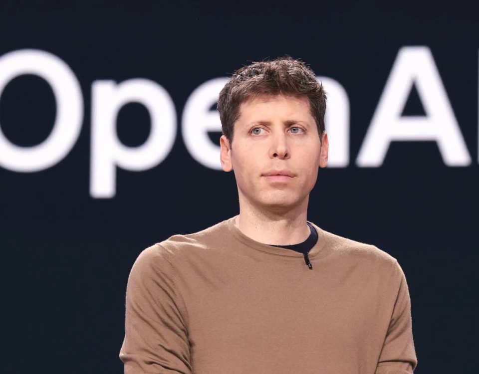 سام ألتمان يحذر: لماذا تعارض “أوبن إيه آي” إنقاذ الشركات التقنية في الولايات المتحدة؟