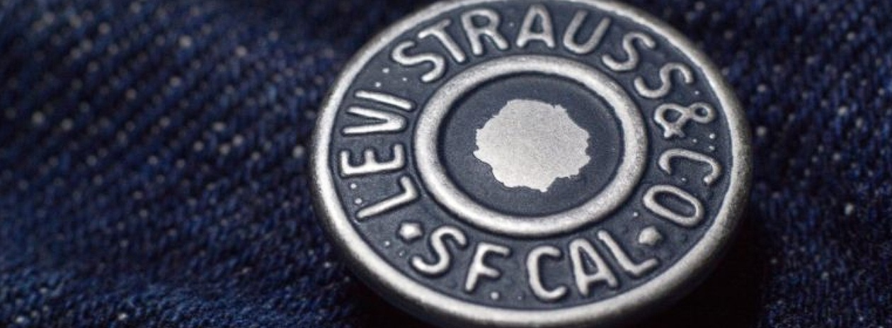 كيف تستخدم ليڤي شتراوس الذكاء الاصطناعي في نموذج الأعمال المباشر للمستهلك