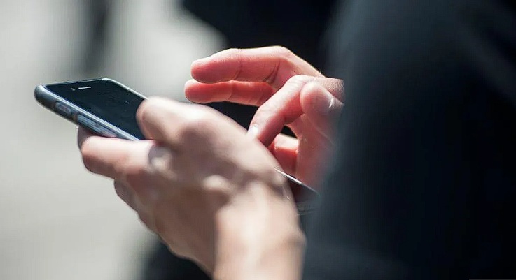 الدردشة الذكية للعلاج النفسي: كيف تؤثر العلاقة العاطفية مع الروبوتات على الفعالية