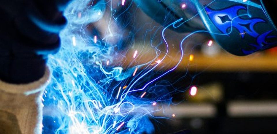 الذكاء الاصطناعي في التصنيع: بداية عصر جديد من الأرباح