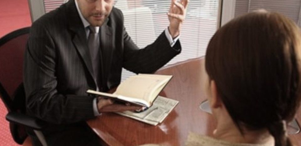 الذكاء الاصطناعي يعيد تشكيل موارد البشرية: من خدمة روتينية إلى شريك استراتيجي ذكي