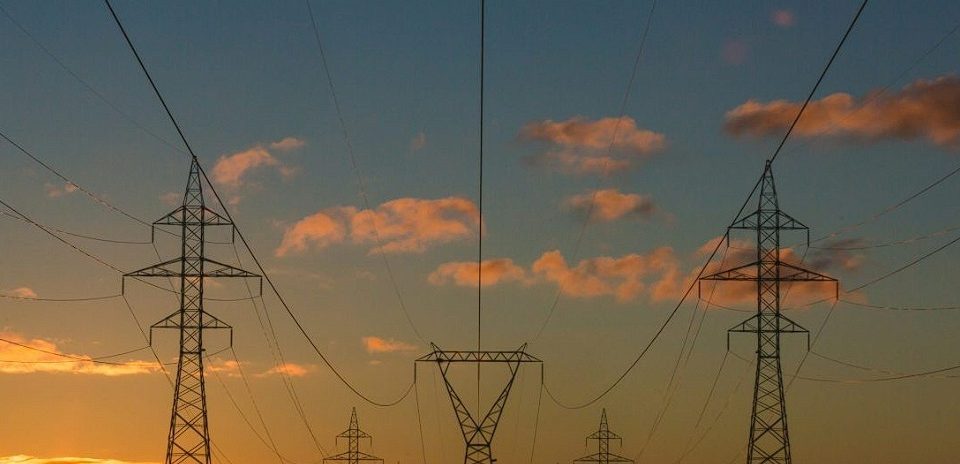 الصين تدفع باتجاه استخدام الذكاء الاصطناعي في نظامها الطاقي: خطط جديدة للتحول الأخضر