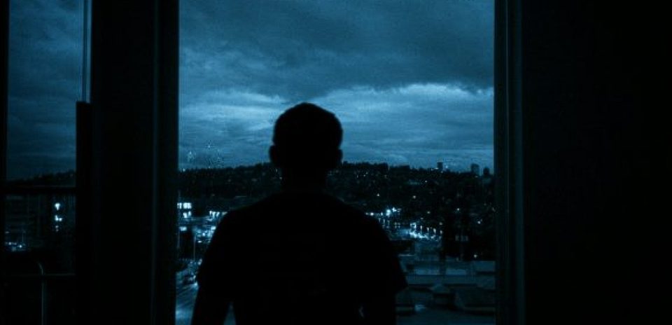 تحليل استخدام مايكروسوفت كوبايلوت: توجّهات جديدة في أسئلة فلسفية في ساعات الليل