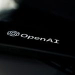 تكامل الذكاء الاصطناعي في المؤسسات: تحول OpenAI من التجريب إلى الاستخدام العملي العميق