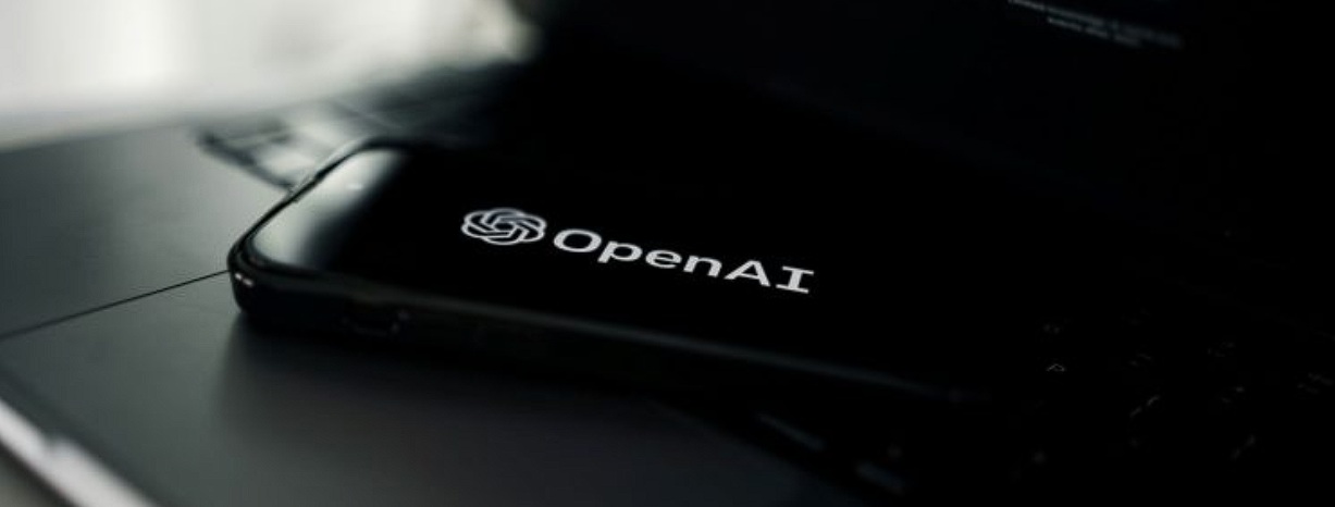 تكامل الذكاء الاصطناعي في المؤسسات: تحول OpenAI من التجريب إلى الاستخدام العملي العميق