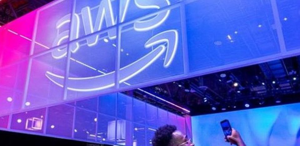 ثورة في توليد الفيديو بالذكاء الاصطناعي: كيف تُعيد شراكة Decart و AWS Trainium3 رسم قواعد المنافسة مع NVIDIA؟