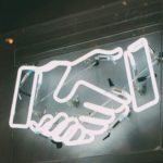 شراكة Accenture وAnthropic لتعزيز تكامل الذكاء الاصطناعي في المؤسسات