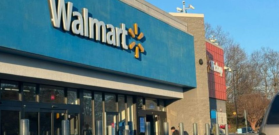 وولمارت: التحول نحو الذكاء الاصطناعي ونجاح الأعمال