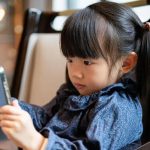 الصين تعلن عن لوائح جديدة صارمة للذكاء الاصطناعي لحماية الأطفال وضمان السلامة النفسية