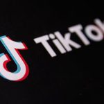 بولندا تُطالب الاتحاد الأوروبي بالتحقيق مع “تيك توك” بسبب محتوى ذكي اصطناعي يُحرض على الخروج من الكتلة